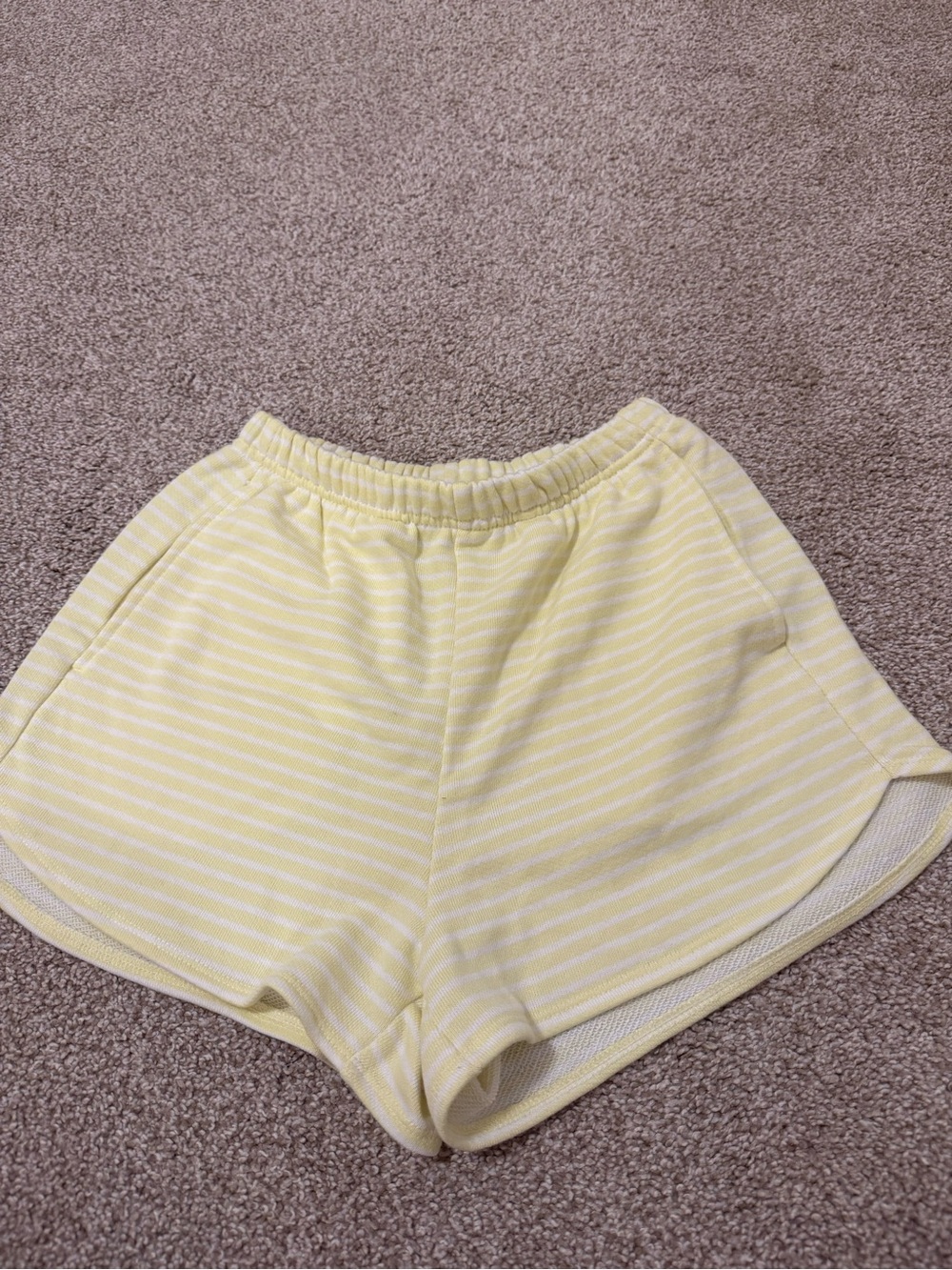 Women’s Ribbed Stripe Lounge Shorts - Pale Yellow